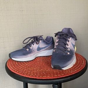 Nike Purple Running Shoes / Sneakers Size 7